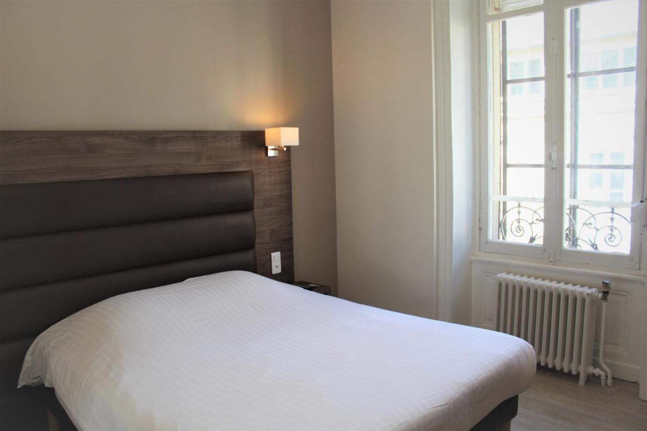 Royal Hotel Angers Exterior foto